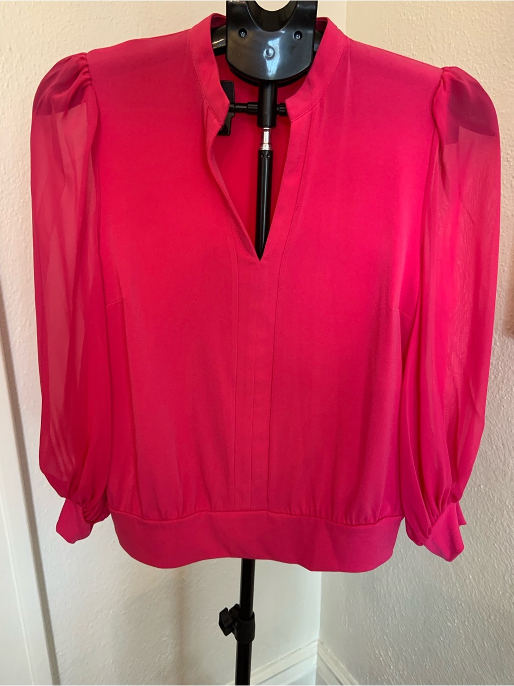 7th Avenue Design Studio Women's Fuchsia Puff Sheer Sleeve V Neck Blouse